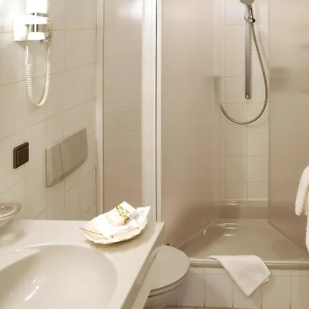 Vis A Vis Parkhotel Hotel 4*